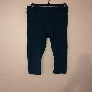 Athleta Accelerated Crop size Large